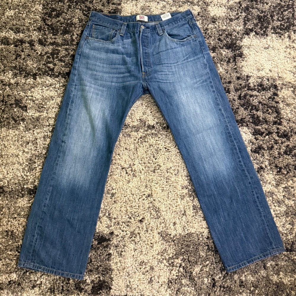 Levis 501 Original Fit Jeans Mens 36x30 Blue Denim Straight Leg Button Fly Pants